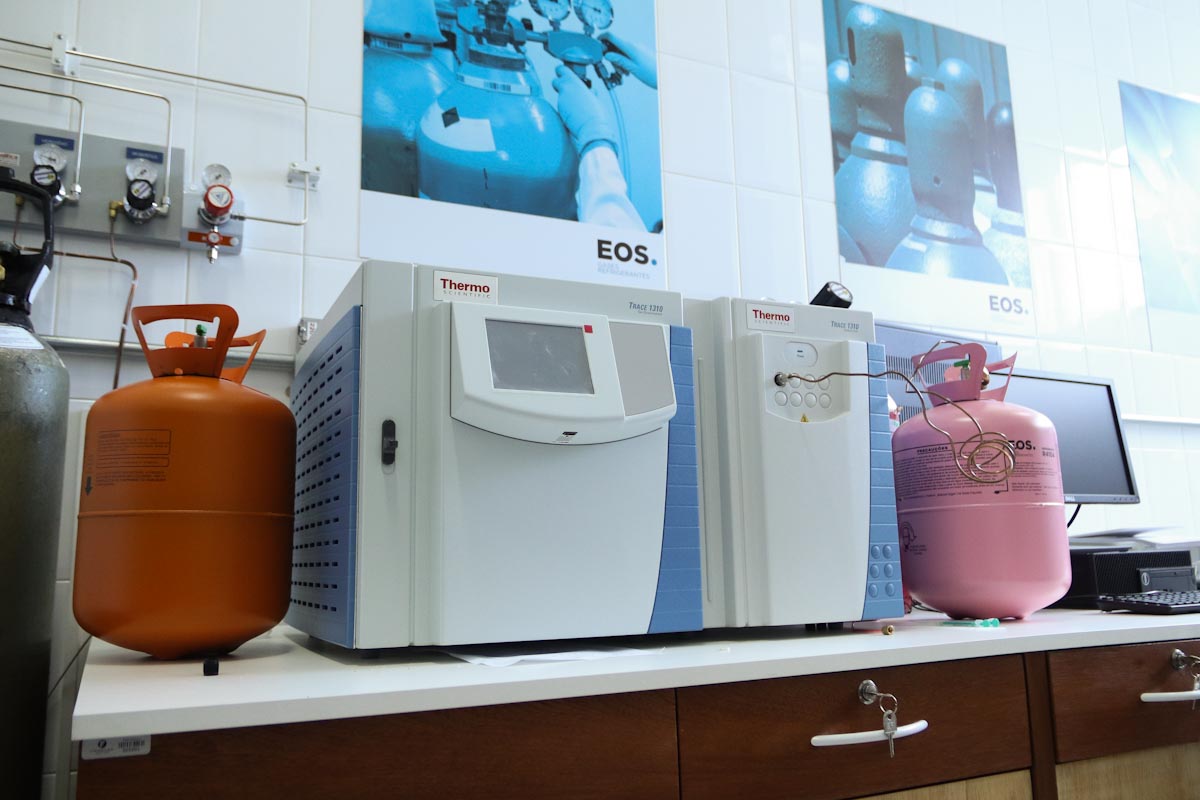 Centro de regeneração de refrigerantes da Frigelar recebe cromatógrafo